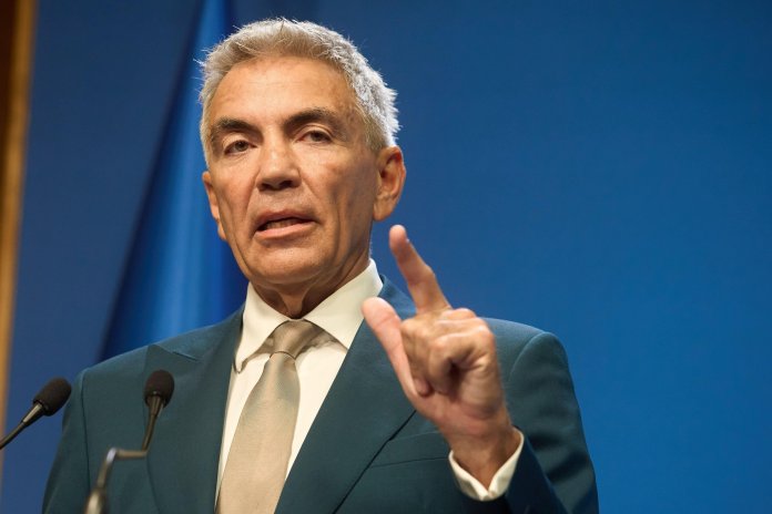 Atenționarea lui Dragoș Anastasiu, după ce Oana Gheorghiu a ocupat postul pe care el l-a avut în Guvern Atenționarea lui Dragoș Anastasiu, după ce Oana Gheorghiu a ocupat postul pe care el l-a avut în Guvern