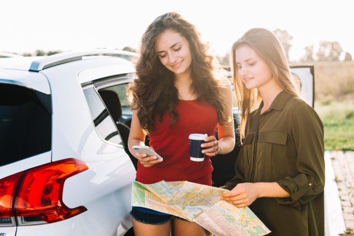 Cum influențează sezonul turistic prețurile rent a car în Cluj?
