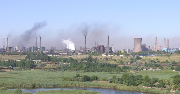 Surse: Descinderi la combinatul siderurgic Galați într-o cauză cu pierderi de 300 de milioane de euro, având legături și cu Gazprom.