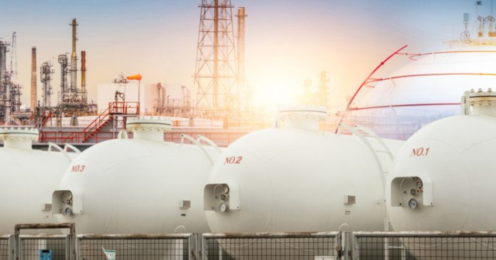 „Ministrul Energiei: România se situează astăzi ca cel mai important producător de gaze naturale din UE. Comentarii privind rezervele de gaze.”