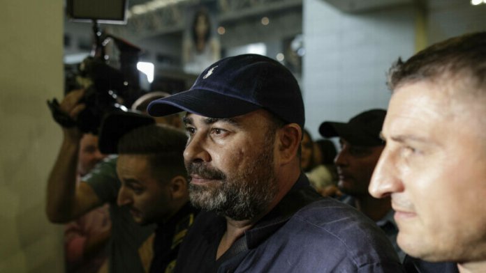 Tablourile disimulate în zidurile lui Vâlcov sunt disponibile la licitație: „O schiță unică de Picasso și două opere”