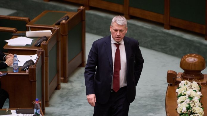 Măsuri adoptate după ridicarea plafonului de preț pentru gaze, începând cu 1 aprilie. Executivul fixează prețul pentru cei care produc.