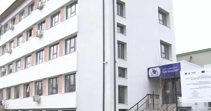 Eforturi pentru aducerea înapoi a celor 28 de studenți prizonieri în Dubai. Părintele unui elev: „Nici nu dispunem de...”