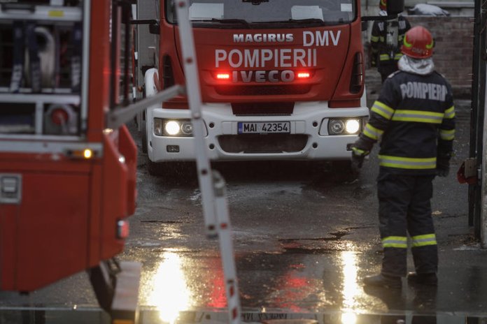 Incendiu de mari proporții în București