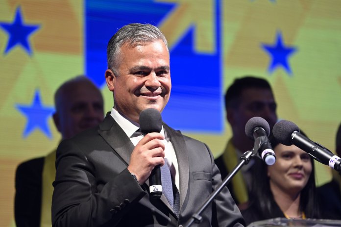 Adrian Veștea a făcut publică lista miniștrilor pentru noul Guvern și se îndreaptă către Parlament. Cine va forma cabinetul său?