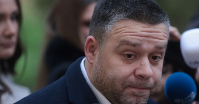 Ciprian Ciucu se retrage din cursa pentru poziția de prim-vicepreședinte al PNL: O confruntare complicată se așteaptă...