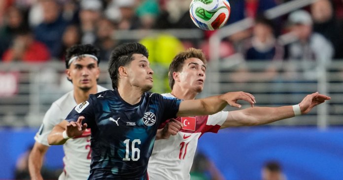 CM 2026: Paraguay a câștigat împotriva Turciei, chiar și având un jucător în minus în prima parte a meciului