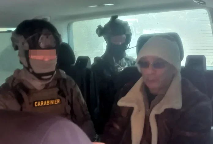 În spatele pereților imperiilor crimei organizate: reședințe-fortăreață, bogății secrete și grădini zoologice exclusiviste În spatele pereților imperiilor crimei organizate: reședințe-fortăreață, bogății secrete și grădini zoologice exclusiviste