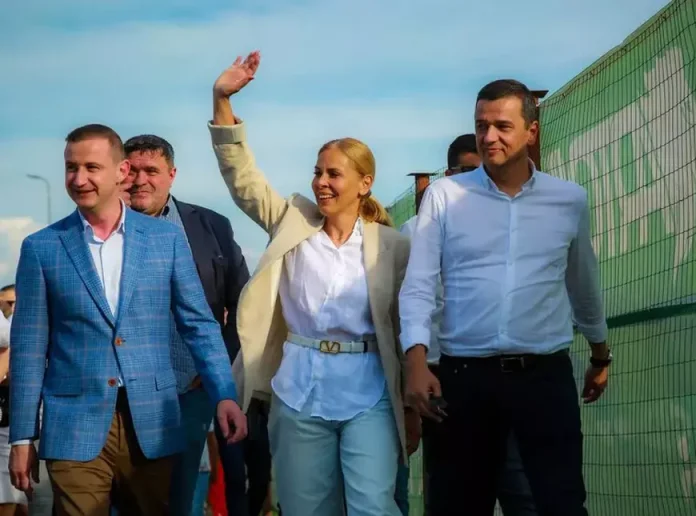 George Simion, sancționat cu daune morale pentru un videoclip de campanie: „Alegeți pe cine doriți, dar nu PSD-ul!” George Simion, sancționat cu daune morale pentru un videoclip de campanie: „Alegeți pe cine doriți, dar nu PSD-ul!”