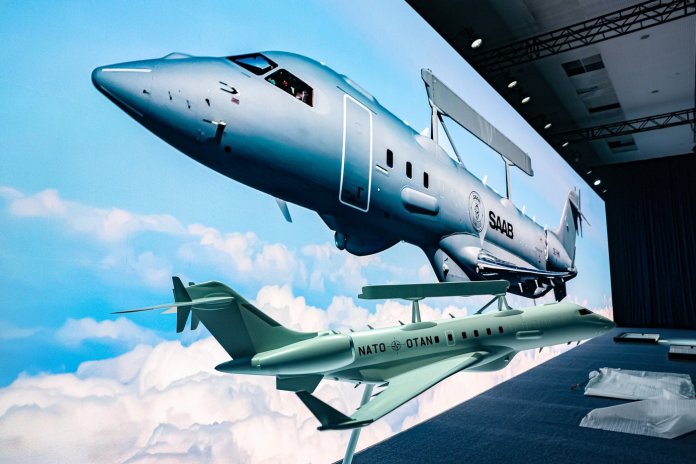 MApN evidențiază principalele beneficii ale sofisticatului sistem GlobalEye, cerut de NATO, care „la prima impresie ar putea fi asociat cu un avion privat”