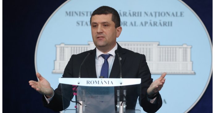 Miruță: „Două clădiri au fost construite fără autorizație la 100 de metri de un magazin de muniție”. 18 muncitori ai...