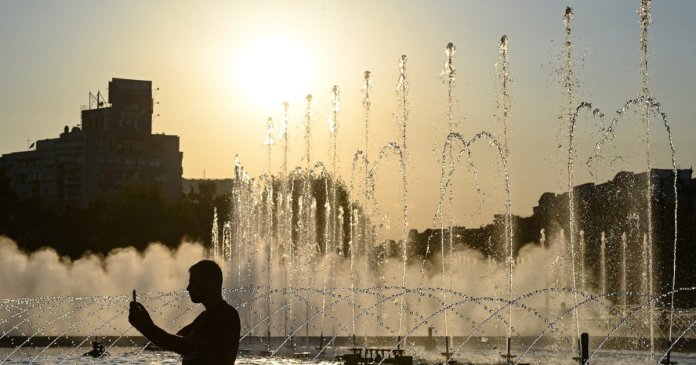 Caniculă și condiții meteorologice extreme în București: se așteaptă zile cu temperaturi de până la 38 de grade.