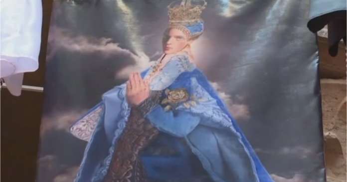 Controversa din Italia a izbucnit după ce o artistă din România a ilustrat-o pe Fecioara Maria cu caracteristici androgine. Cum își argumentează...